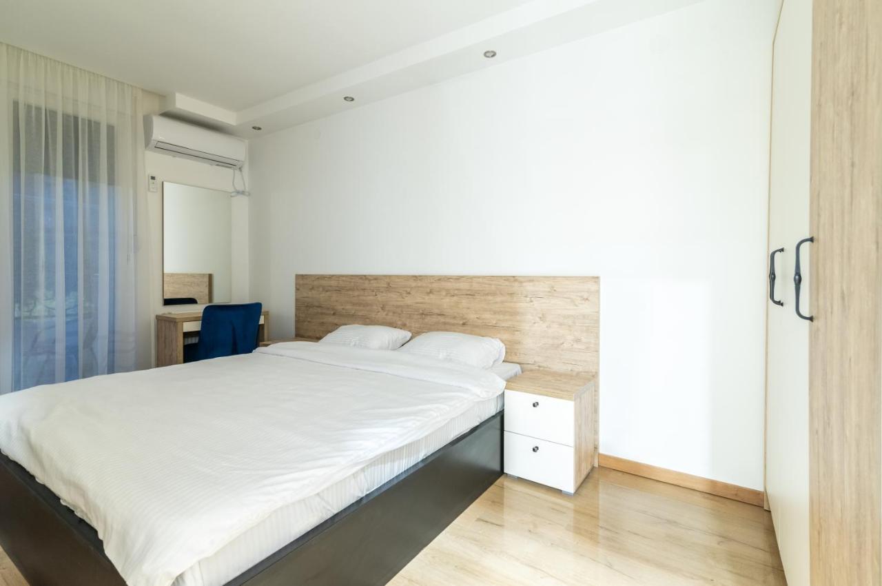 Daisy Resort Novi Sad Exteriör bild