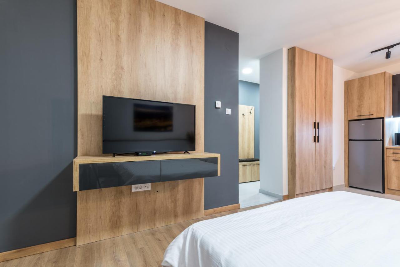 Daisy Resort Novi Sad Exteriör bild